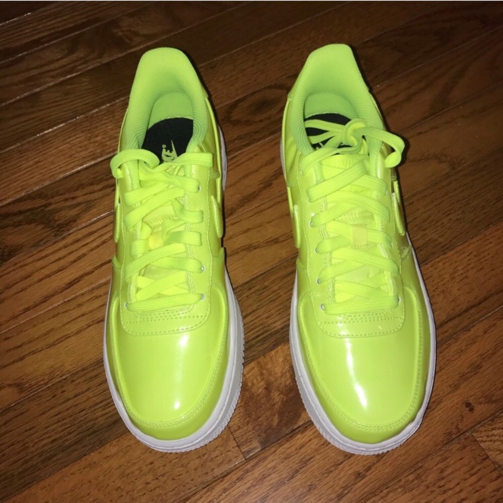 LAST ONE!! New Size 7.5 Nike Yellow Air Force Ones - Picture 3 of 6